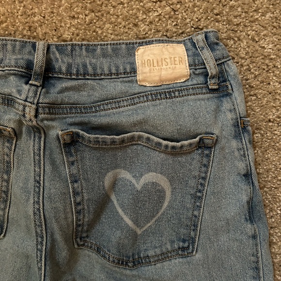 Heart Patterned Blue Jeans - Picture 5 of 5
